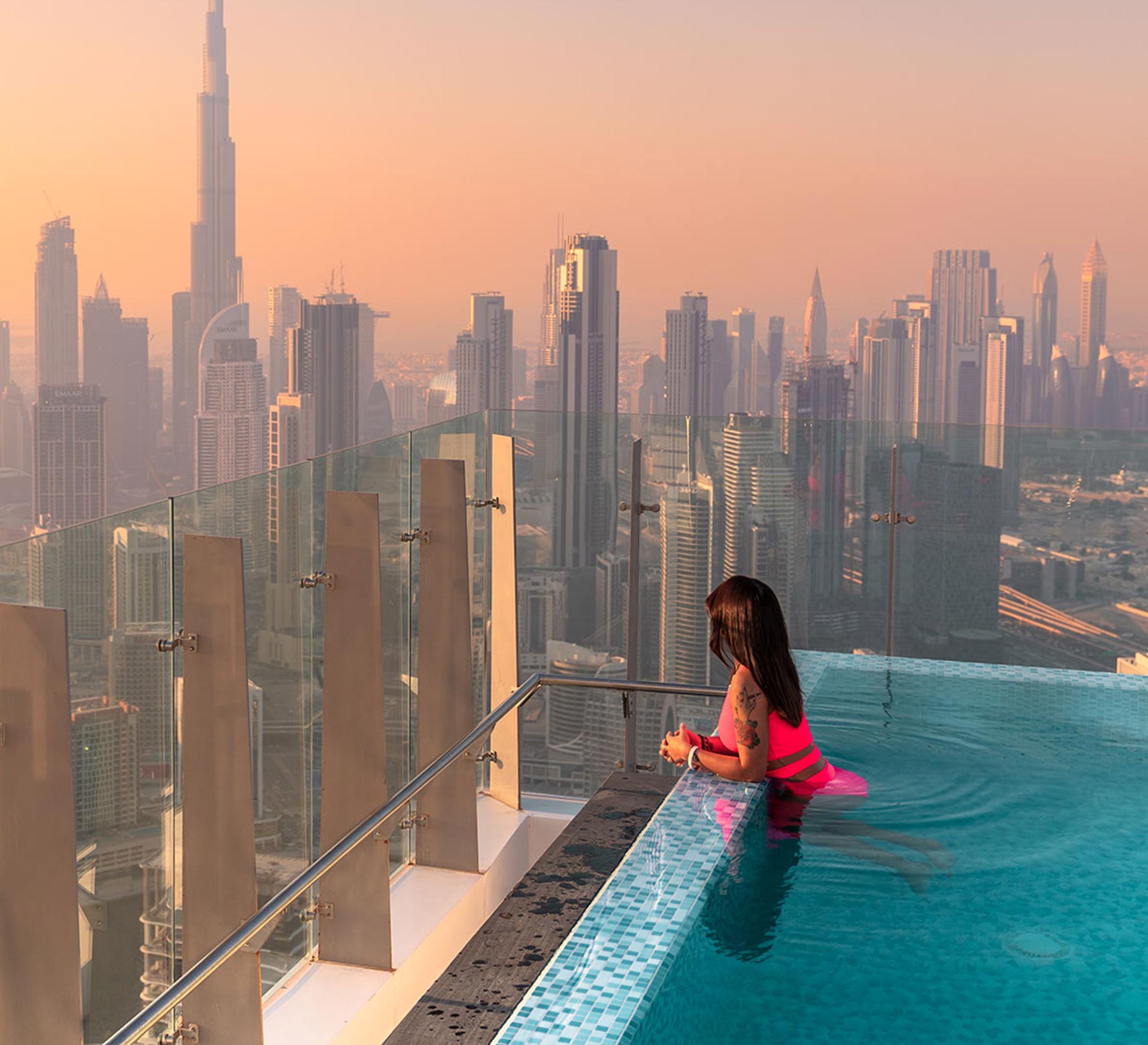 Dubai Rooftop Pool view